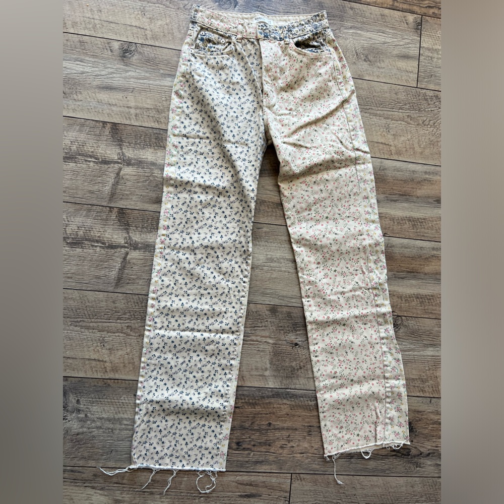 Pull&Bear Full Length Flower Pattern Jeans. Us Si… - image 1